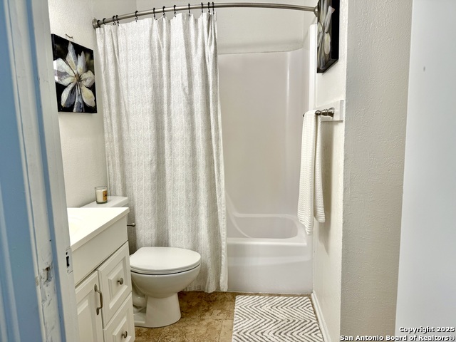 Image 6 of 16 For 4723 Castle Rose