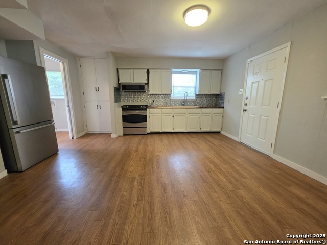 Image 6 of 16 For 211 Fest  