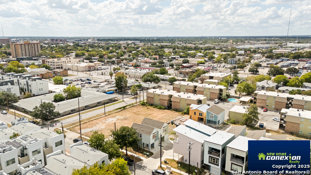 Image 7 of 35 For 310 W Evergreen St #113