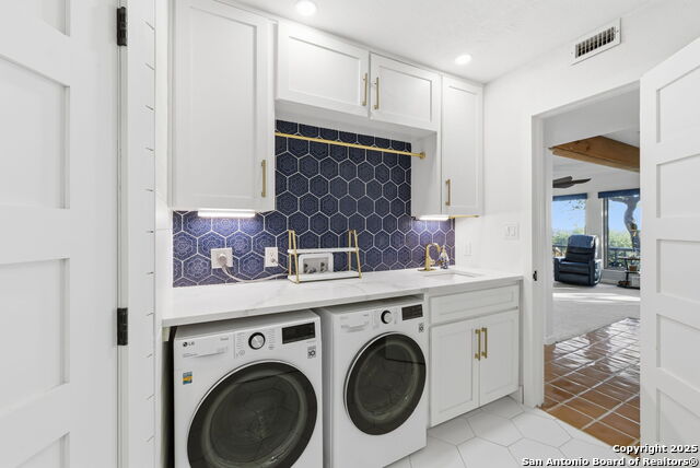 Image 29 of 50 For 1072 Summit  