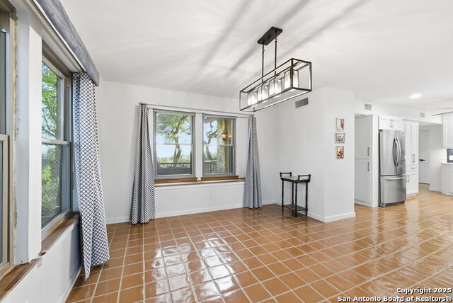 Image 36 of 50 For 1072 Summit  