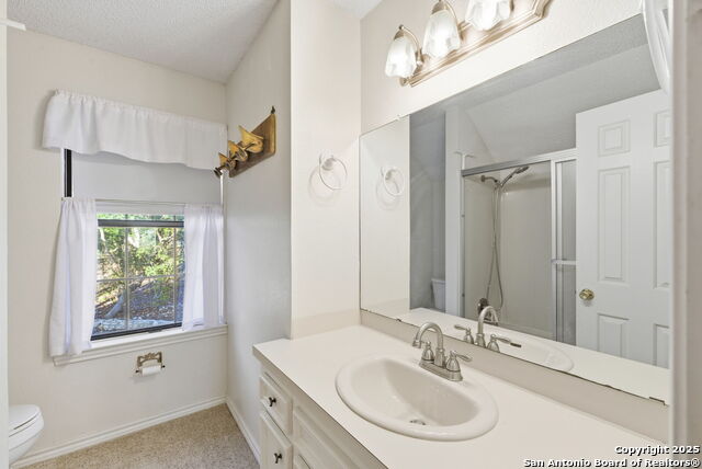 Image 46 of 50 For 1072 Summit  