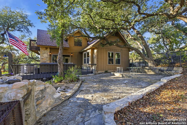 Image 8 of 50 For 1072 Summit  