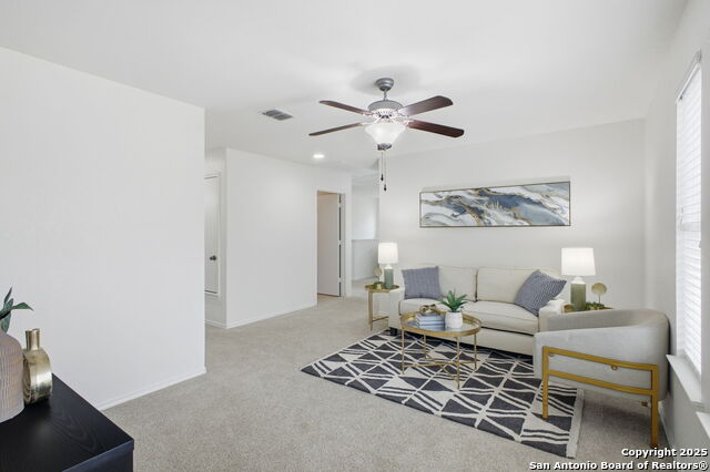 Listing photo id 16 for 7923 Martinelli