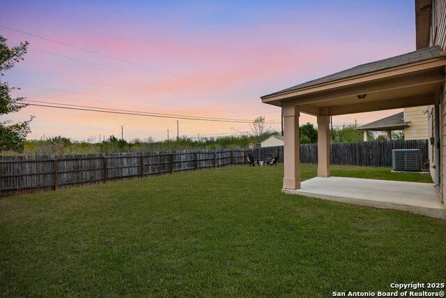 Listing photo id 33 for 7923 Martinelli