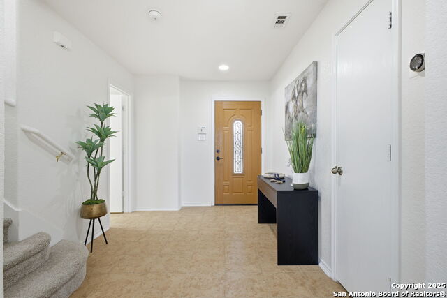 Listing photo id 2 for 7923 Martinelli