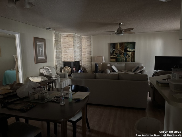 Image 5 of 8 For 7038 Forest Way