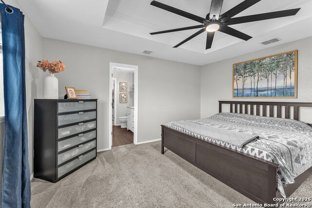 Listing photo id 17 for 9207 Silver  