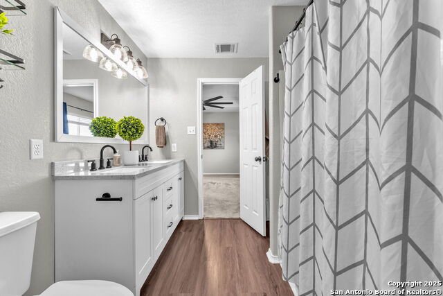 Listing photo id 21 for 9207 Silver  