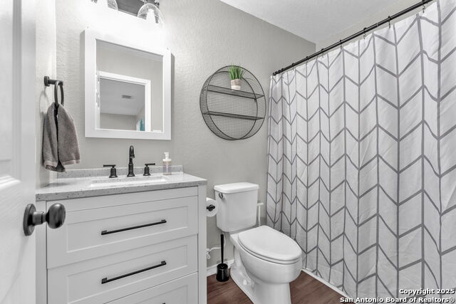 Listing photo id 24 for 9207 Silver  