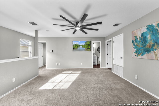 Listing photo id 27 for 9207 Silver  