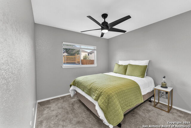 Listing photo id 30 for 9207 Silver  