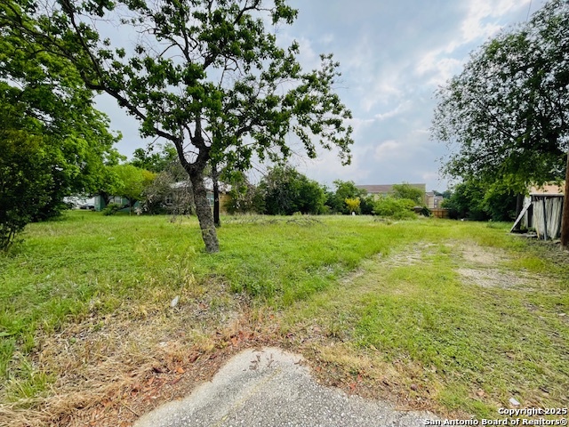 Listing photo id 1 for 5310 Howard  