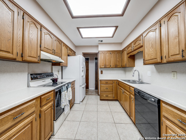 Image 13 of 23 For 4818 Winthop