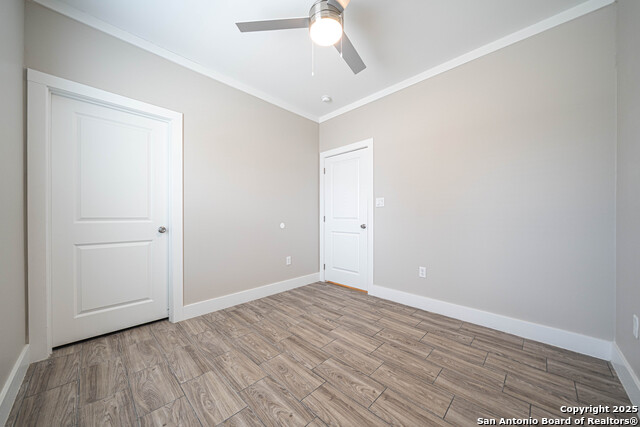 Image 13 of 33 For 1420 Burleson