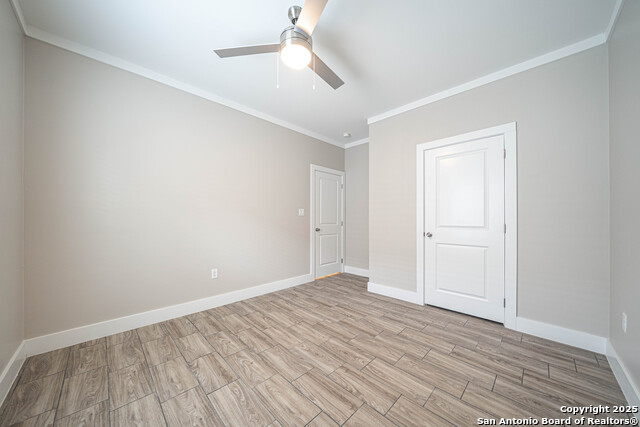 Image 19 of 33 For 1420 Burleson