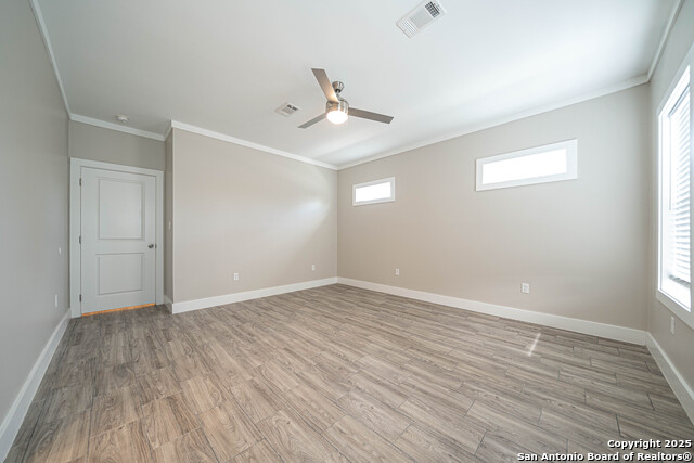 Image 26 of 33 For 1420 Burleson