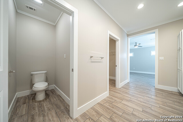 Image 31 of 33 For 1420 Burleson