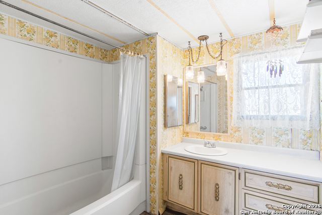 Image 15 of 22 For 401 Uvalde Oaks Dr