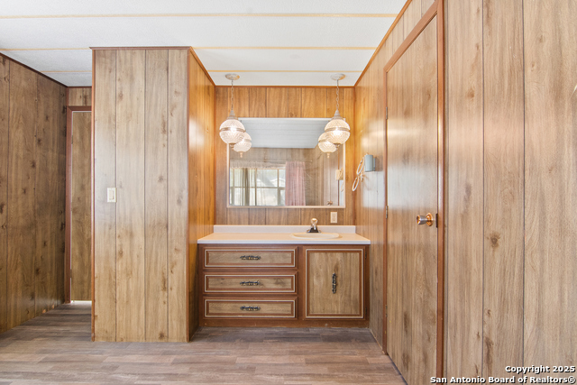 Image 21 of 22 For 401 Uvalde Oaks Dr