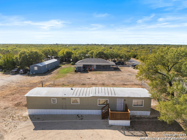 Image 4 of 22 For 401 Uvalde Oaks Dr