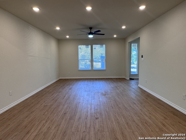 Image 12 of 17 For 346 Walton Ave