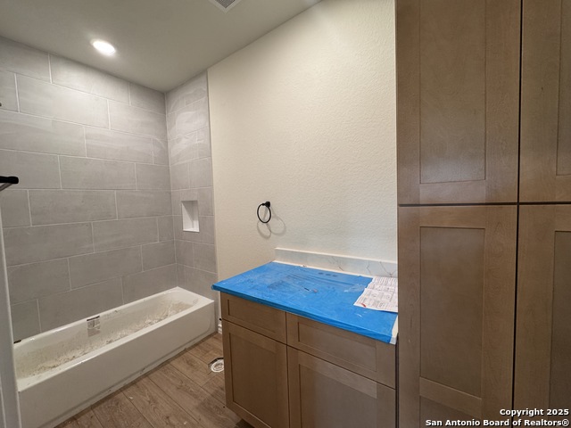 Image 14 of 17 For 346 Walton Ave