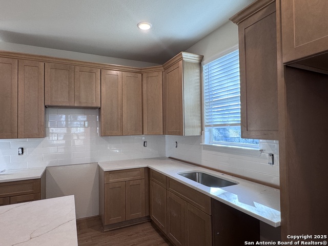 Image 7 of 17 For 346 Walton Ave