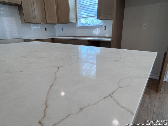 Image 8 of 17 For 346 Walton Ave