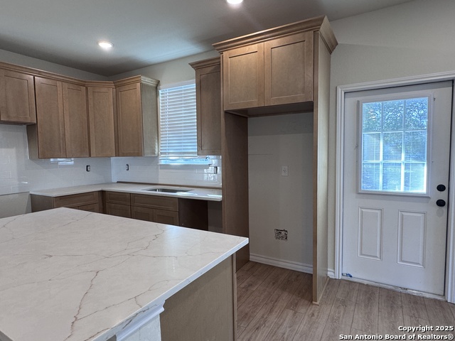 Image 9 of 17 For 346 Walton Ave