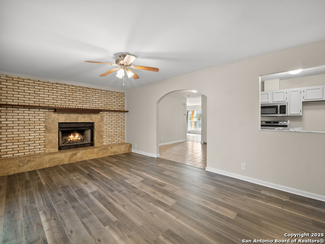 Image 11 of 41 For 154 Parkview Dr