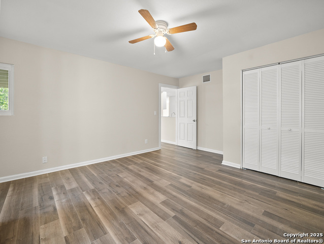 Image 16 of 41 For 154 Parkview Dr