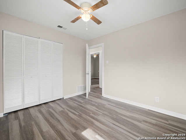 Image 20 of 41 For 154 Parkview Dr