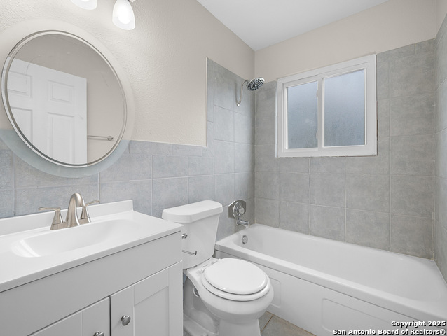 Image 24 of 41 For 154 Parkview Dr