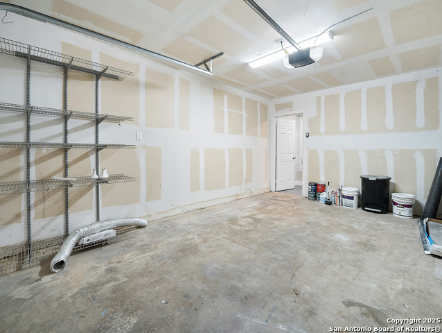 Image 32 of 41 For 154 Parkview Dr