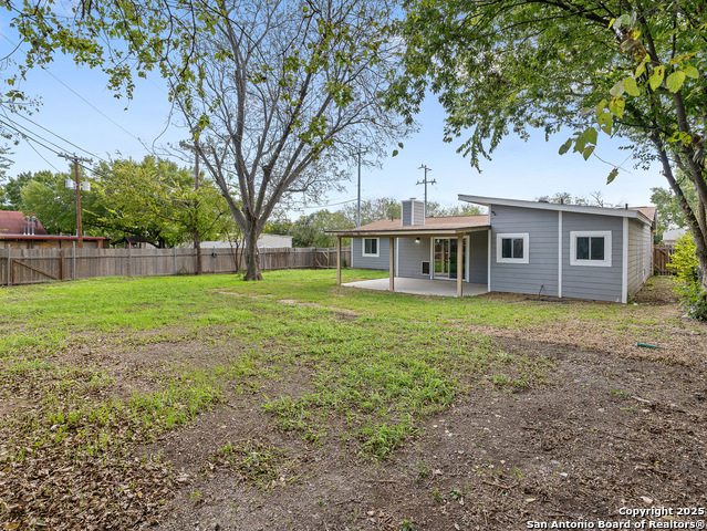 Image 34 of 41 For 154 Parkview Dr