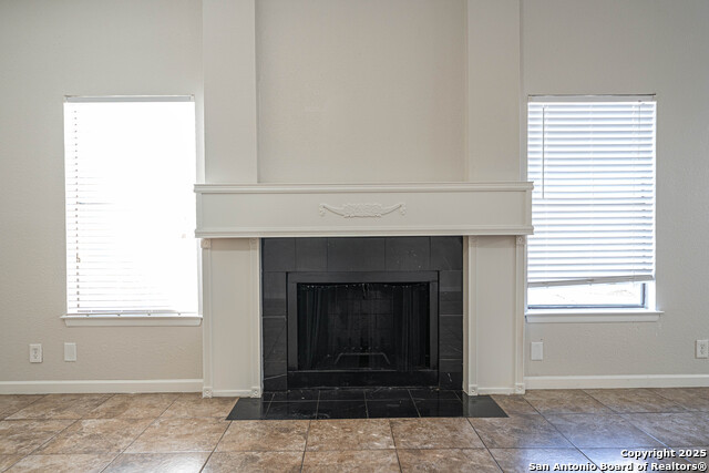 Image 7 of 30 For 8939 Mansfield