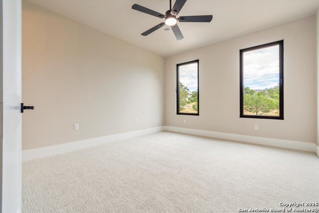 Listing photo id 45 for 956 Petite Verdot