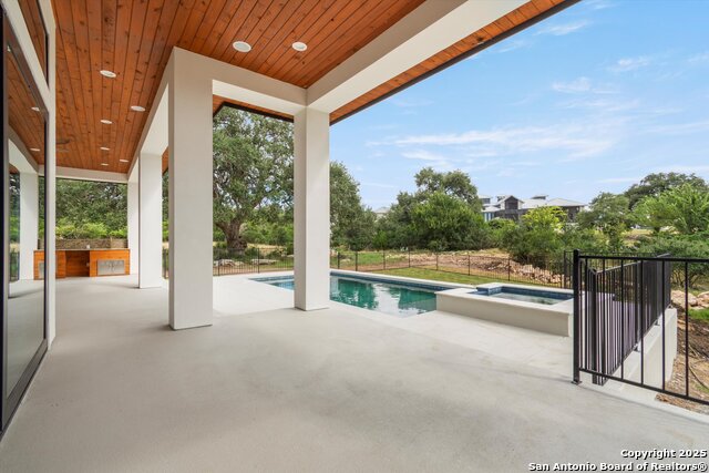 Listing photo id 53 for 956 Petite Verdot