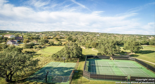 Listing photo id 72 for 956 Petite Verdot