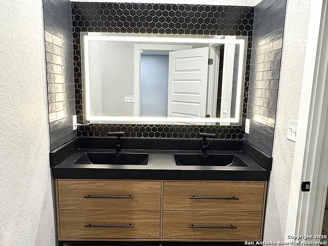 Image 26 of 30 For 1614 Steves