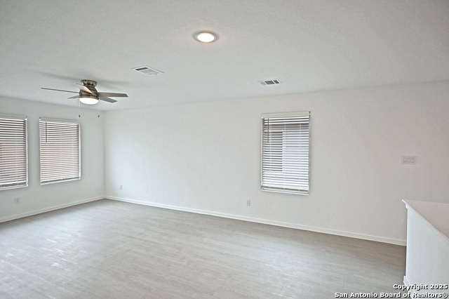 Image 14 of 27 For 3805 Swift Fox