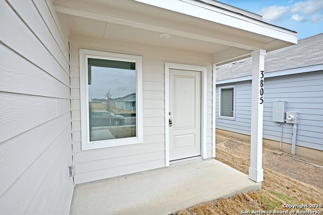 Image 2 of 27 For 3805 Swift Fox