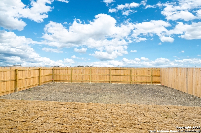 Image 24 of 27 For 3805 Swift Fox