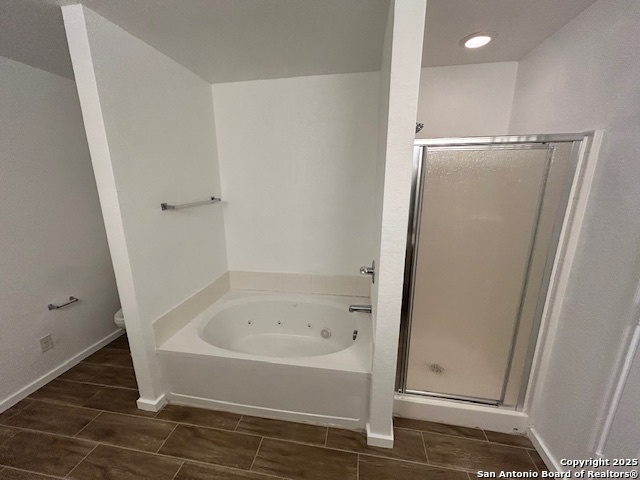 Image 15 of 18 For 210 Butternut