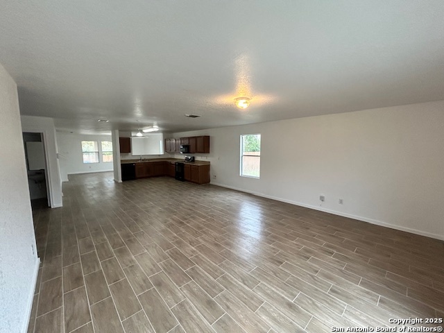 Image 4 of 18 For 210 Butternut