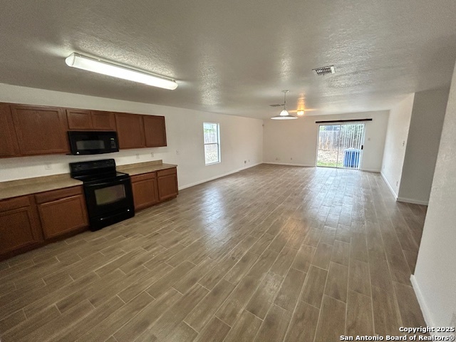 Image 7 of 18 For 210 Butternut