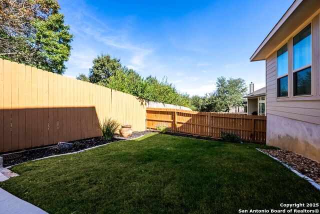 Listing photo id 28 for 8623 Carmel Rose