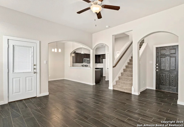 Image 4 of 14 For 307 Creekside