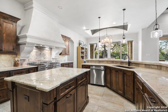 Listing photo id 4 for 9 Ranch Brook